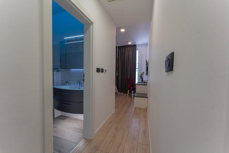 Sky & Sun Luxury Rooms with private parking in the garage, Zadar, Croatia