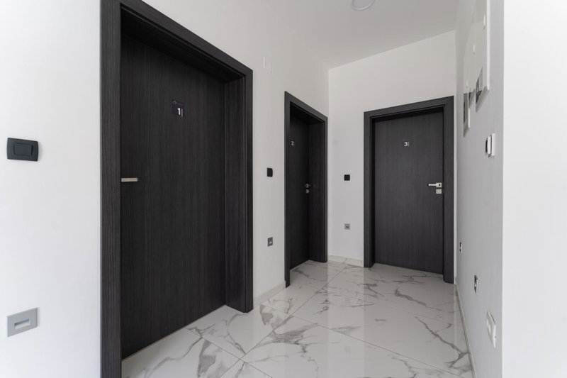 Sky & Sun Luxury Rooms with private parking in the garage, Zadar, Croatia