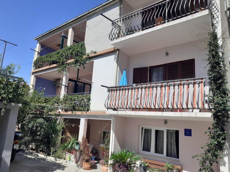 Guest House Damir, Makarska, Croatia