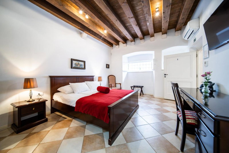SUNce Palace Apartments with free offsite parking, Dubrovnik, Croatia
