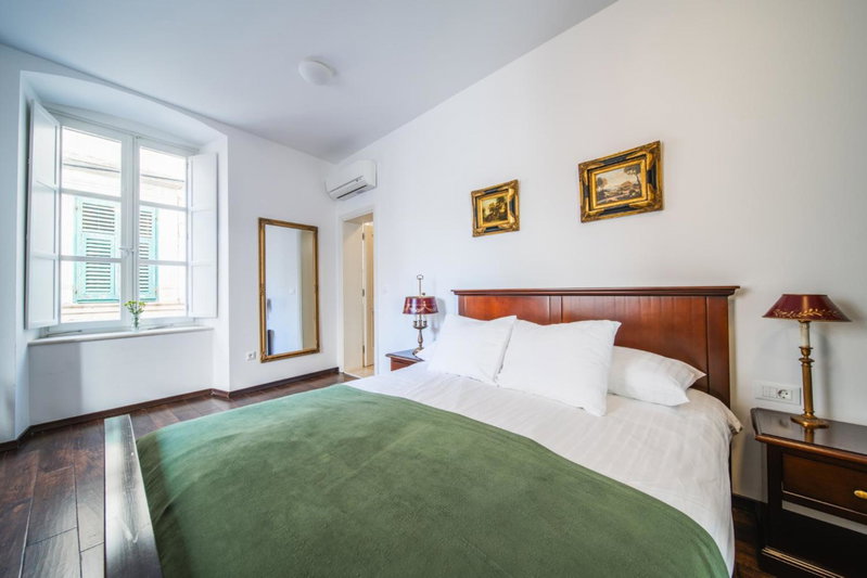 SUNce Palace Apartments with free offsite parking, Dubrovnik, Croatia