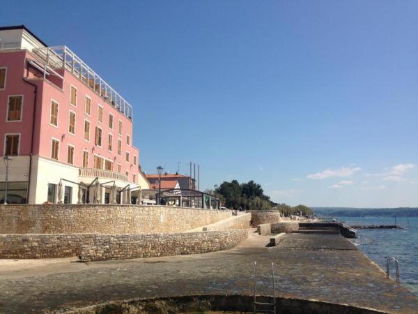 Hotel · Rotonda Inn Novigrad, Novigrad Istria