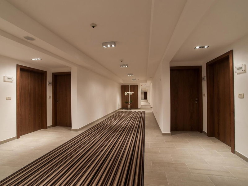 Aparthotel Miramare, Makarska, Croatia