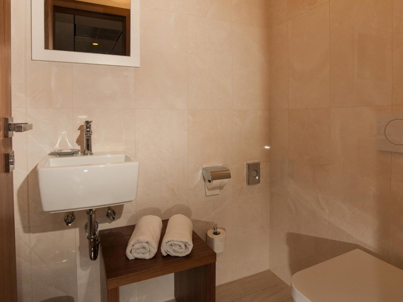 Aparthotel Miramare, Makarska, Croatia