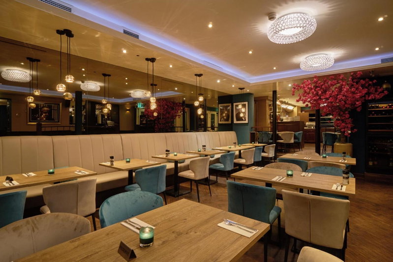 Boutique Hotel Chariot - Amsterdam Schiphol Airport, Aalsmeer, The Netherlands