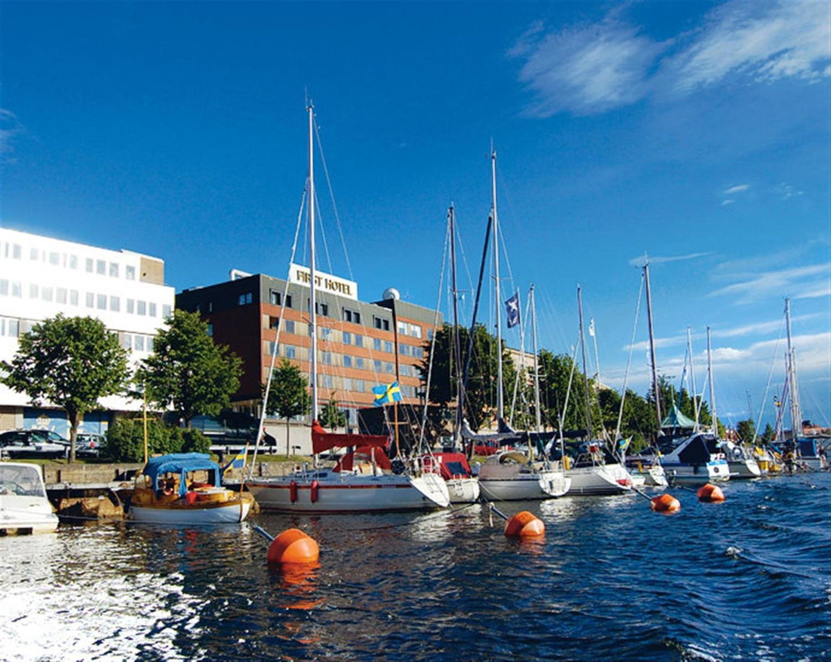 Hotel · First Hotel Stadt, Haernoesand