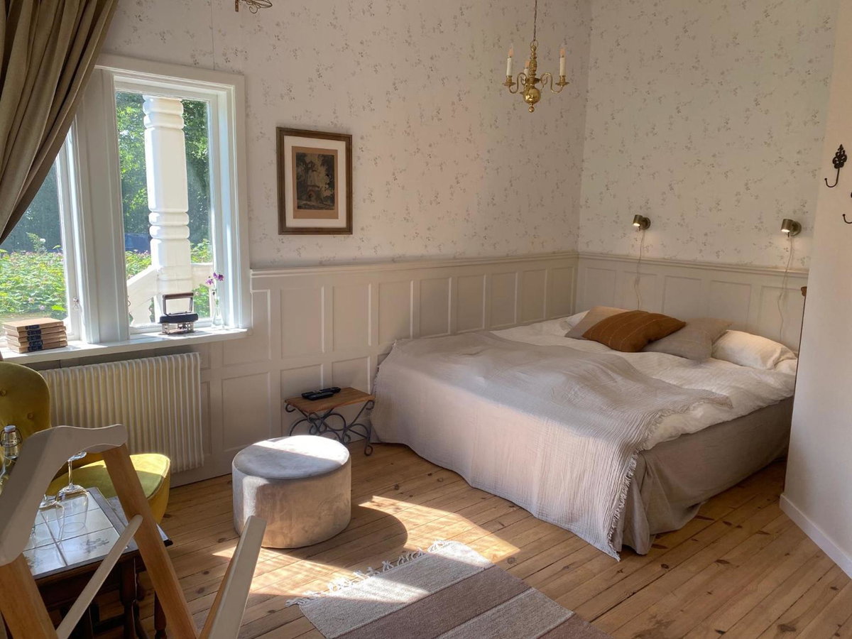 Pensionat Kanalvillan, Sweden