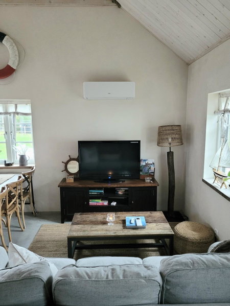 Litet hus i mysig by nära havet, Ystad, Швеция