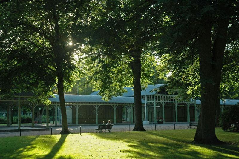 Café Mandeltårtan B&B VillaFloraViola, Karlskrona, Швеция