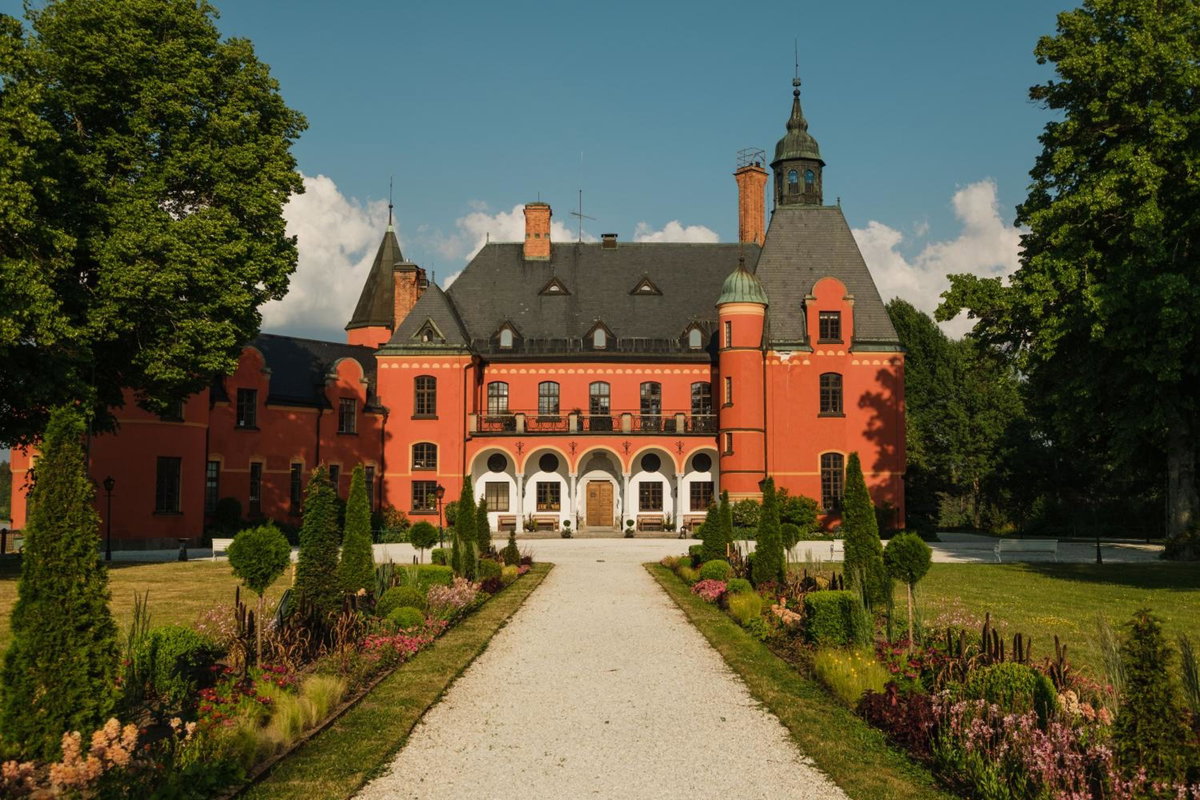 Lejondals Slott, Sweden