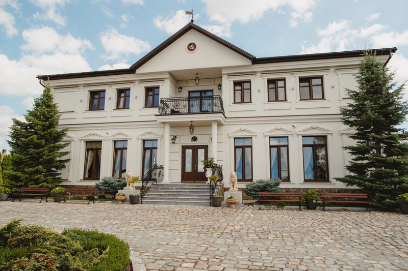 Pałac Uniejów, Turek, Poland
