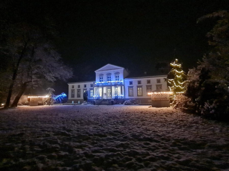 Dwór Podstolice - House of Rosenthal, Wrzesnia, Poland