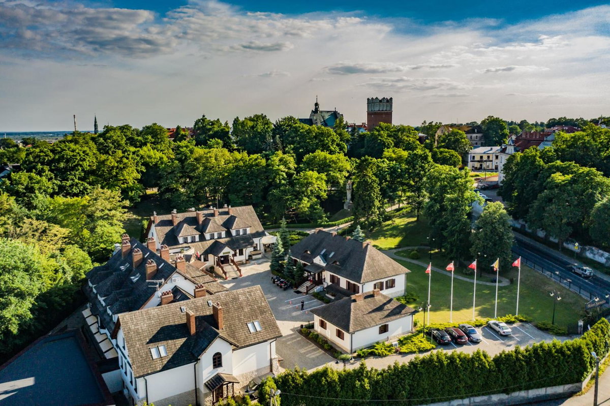 Hotel Sarmata Zespół Dworski, Polen