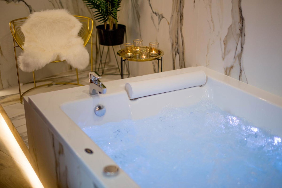 Jacuzzi Apartment Main Square, Poland