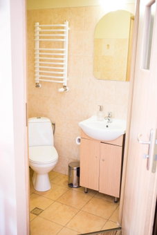 Hotelik Okęcie 39 - Nocleg i Parking Blisko Lotnisko Okęcie, Wlochy, Poland