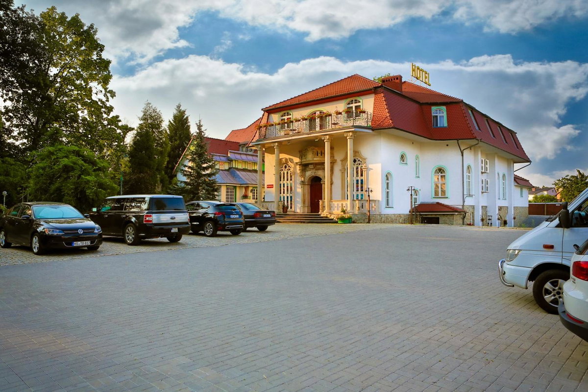 Hotel · Hotel Garden, Boleslawiec