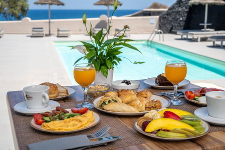 En Plo Boutique Suites, Santorini, Greece