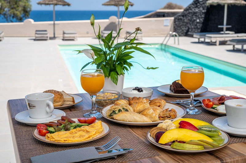 En Plo Boutique Suites, Santorini, Greece