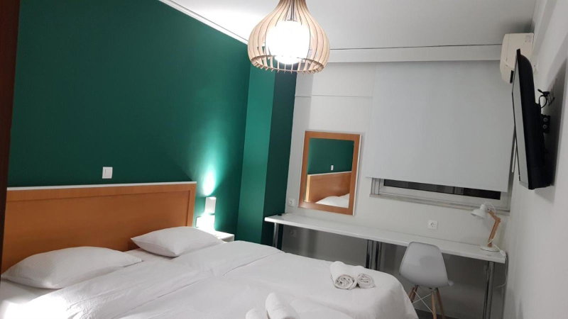 Savoy Hotel, Piraeus, Greece