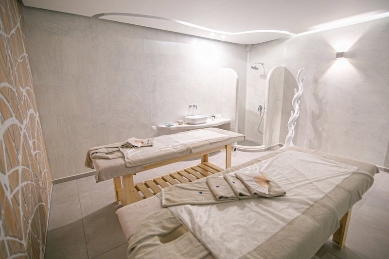 Acroterra Rosa Luxury Suites & Spa, Santorini, Greece