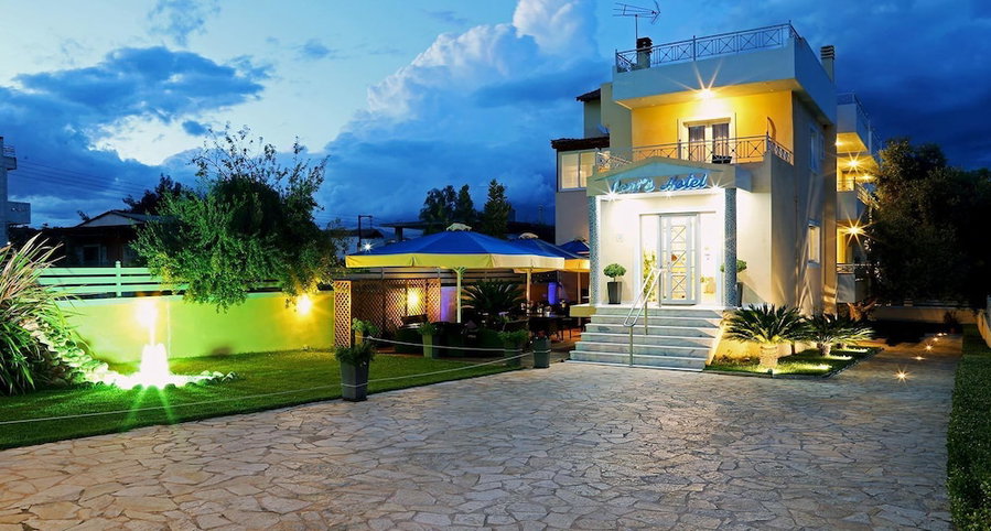 Peri's Hotel, Artemida, Greece