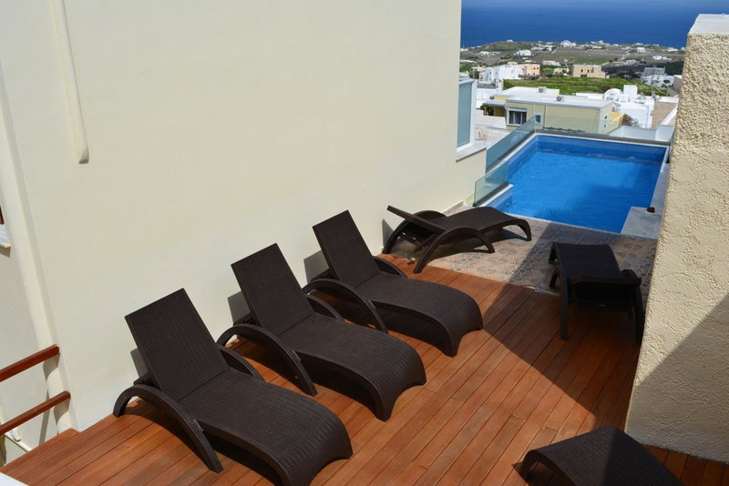 Anemomilos Suites, Fira, Greece
