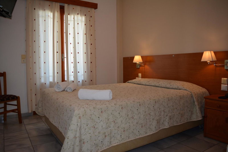 Anemomilos Suites, Fira, Greece