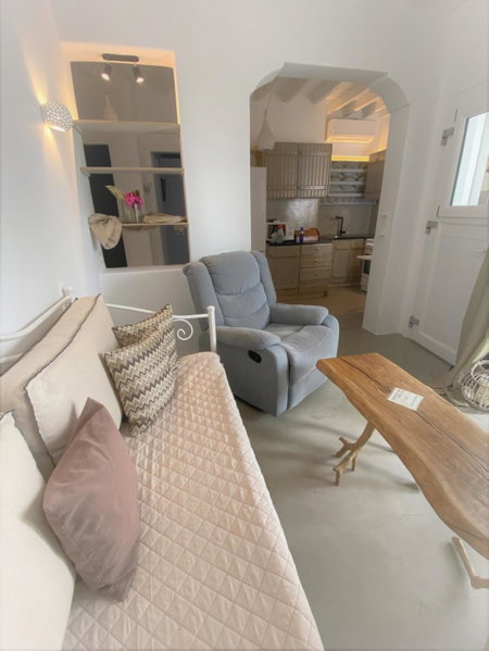 Flaskos Luxury Suites, Agios Stefanos, Greece