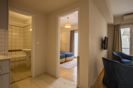 Delice Hotel - Family Apartments, Vyronas, Greece