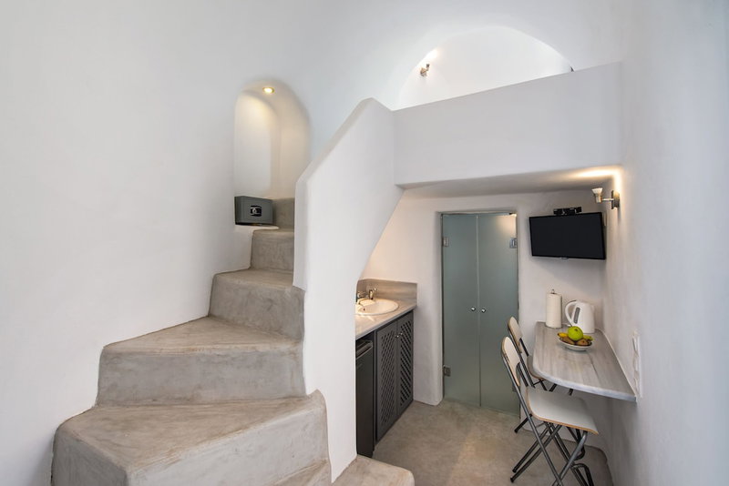 Theodora Suites - Adults Only, Santorini, Greece
