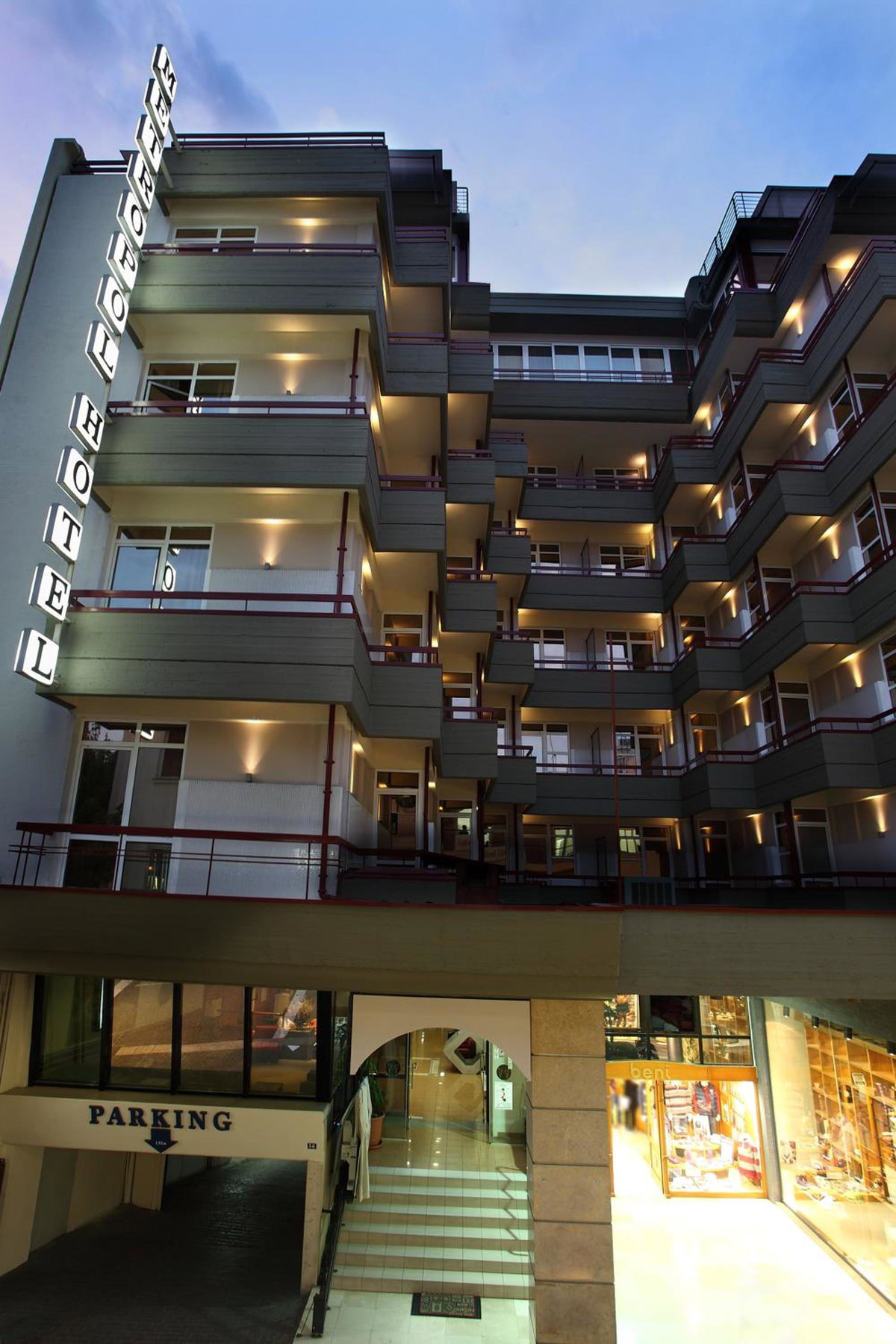 Hotel · Hotel Metropol, Larisa