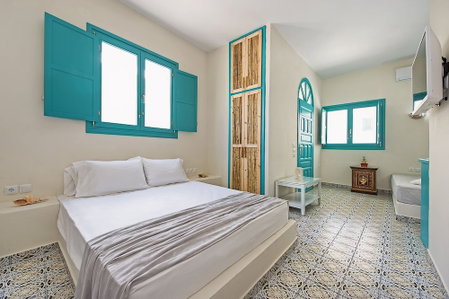 Nissia Beach Apartments and Suites, Santorini, Greece