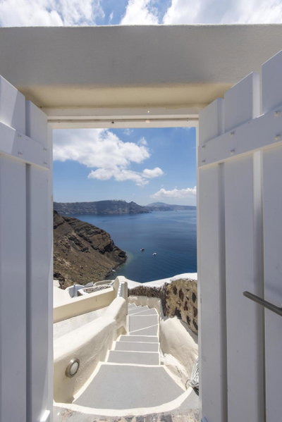 Ambition Suites, Oia, Greece