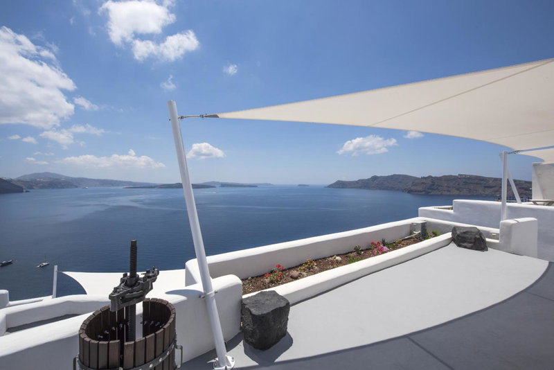 Ambition Suites, Oia, Greece