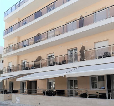 Navarino Luxe Suites, Peraia, Greece