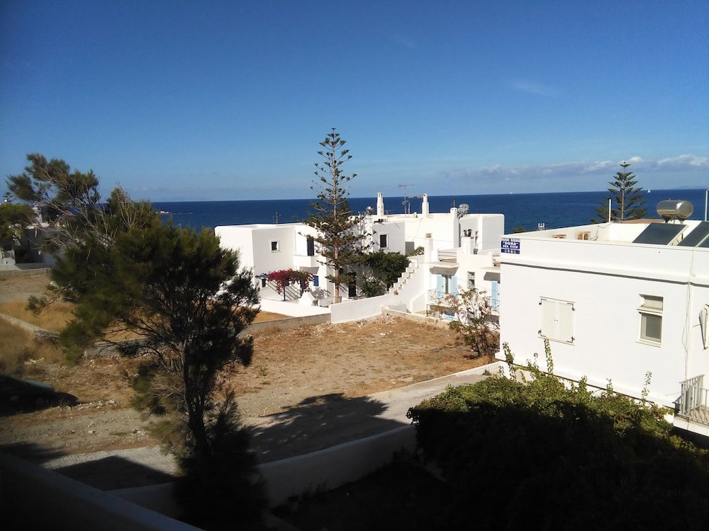 Hotel · Stratos Studios & Apartments, Paros