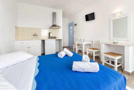 Stratos Studios & Apartments, Paros, Greece
