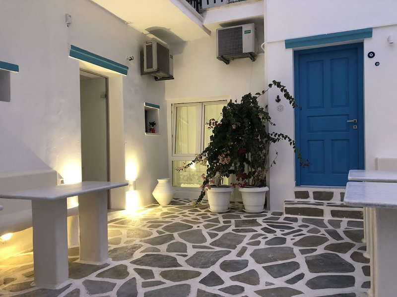 Taki's Guests, Naxos, Greece