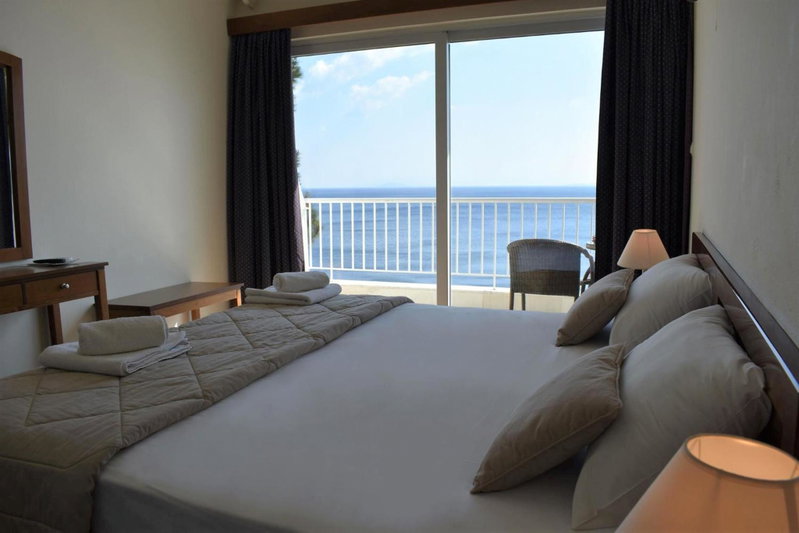 Cokkinis Hotel, Megara, Greece