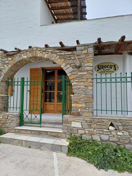 Siroco's Rooms And Studios, Parikia, Greece