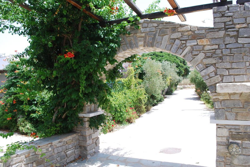 Siroco's Rooms And Studios, Parikia, Greece