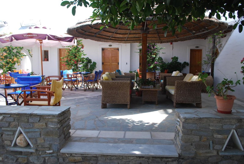 Siroco's Rooms And Studios, Parikia, Greece