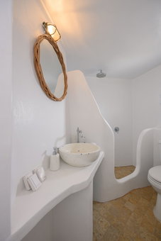 Nano Oia Villas, Santorini, Greece