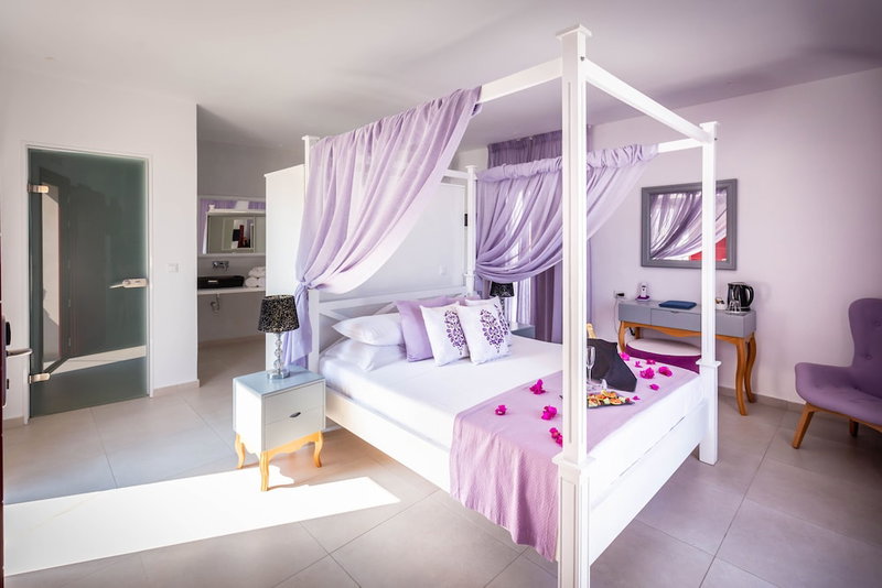 Mar n Mar Crown Hotel and Suites, Santorini, Greece