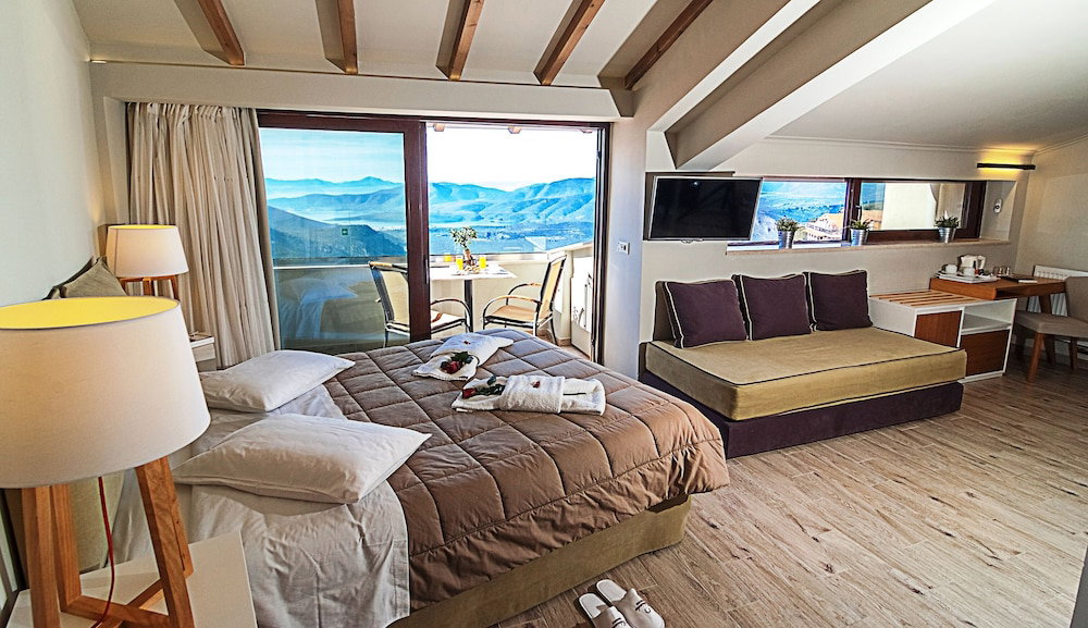Fedriades Delphi Hotel, Greece