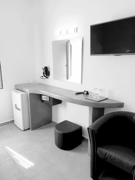 Hotel Leta, Fira, Greece