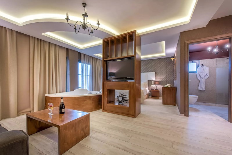 Elegance Luxury Executive Suites - Adults Only, Zakynthos, Greece