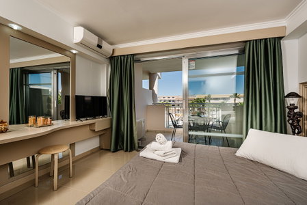 Caretta Beach Resort & Waterpark, Zakynthos, Greece