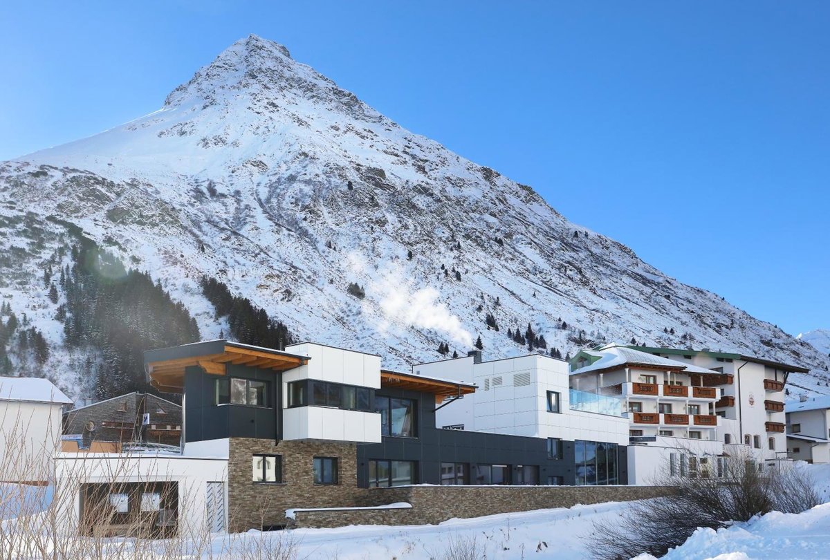 Hotel · Alpenresidenz Ballunspitze - Kinderhotel, Galtür