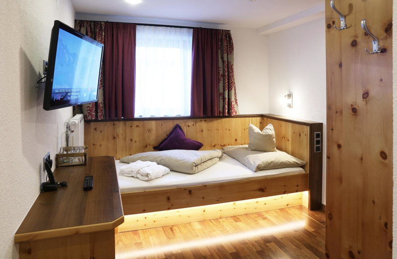 Alpenresidenz Ballunspitze - Kinderhotel, Galtür, Austria
